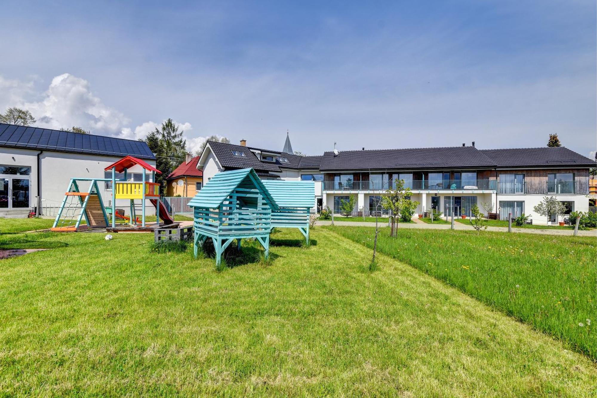 Penzion Ceresnovy Sad & Wellness Vysoké Tatry Eksteriør bilde